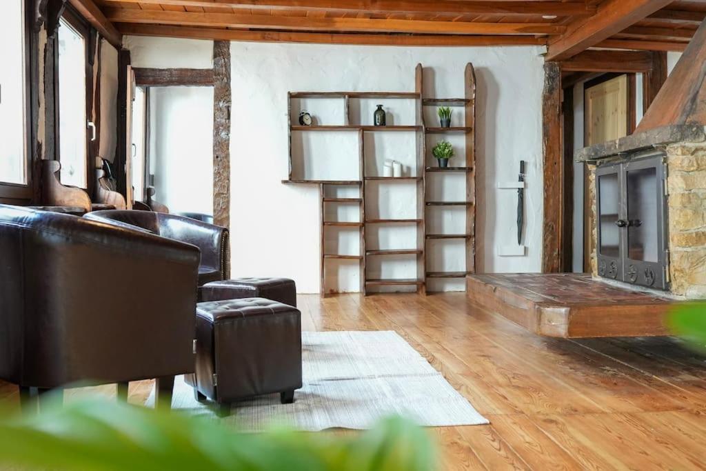 Charmante Fachwerk Wohnung Mit Terrasse In Der Altstadt Koblenz  Ngoại thất bức ảnh