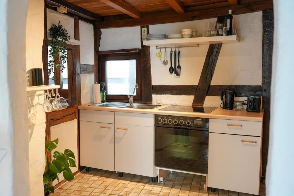 Charmante Fachwerk Wohnung Mit Terrasse In Der Altstadt Koblenz  Ngoại thất bức ảnh